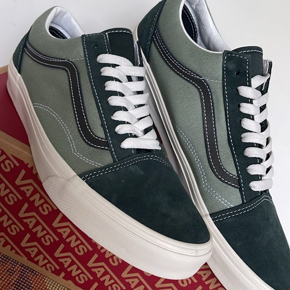 Vans Men’s Old Skool
Earth Tones Green Gables
VN0007NT2LN
Sneakers - Picture 7 of 16